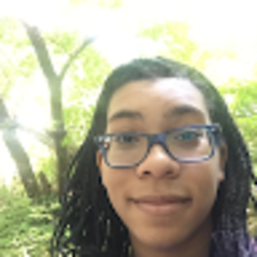 Meet your Posher, Simone